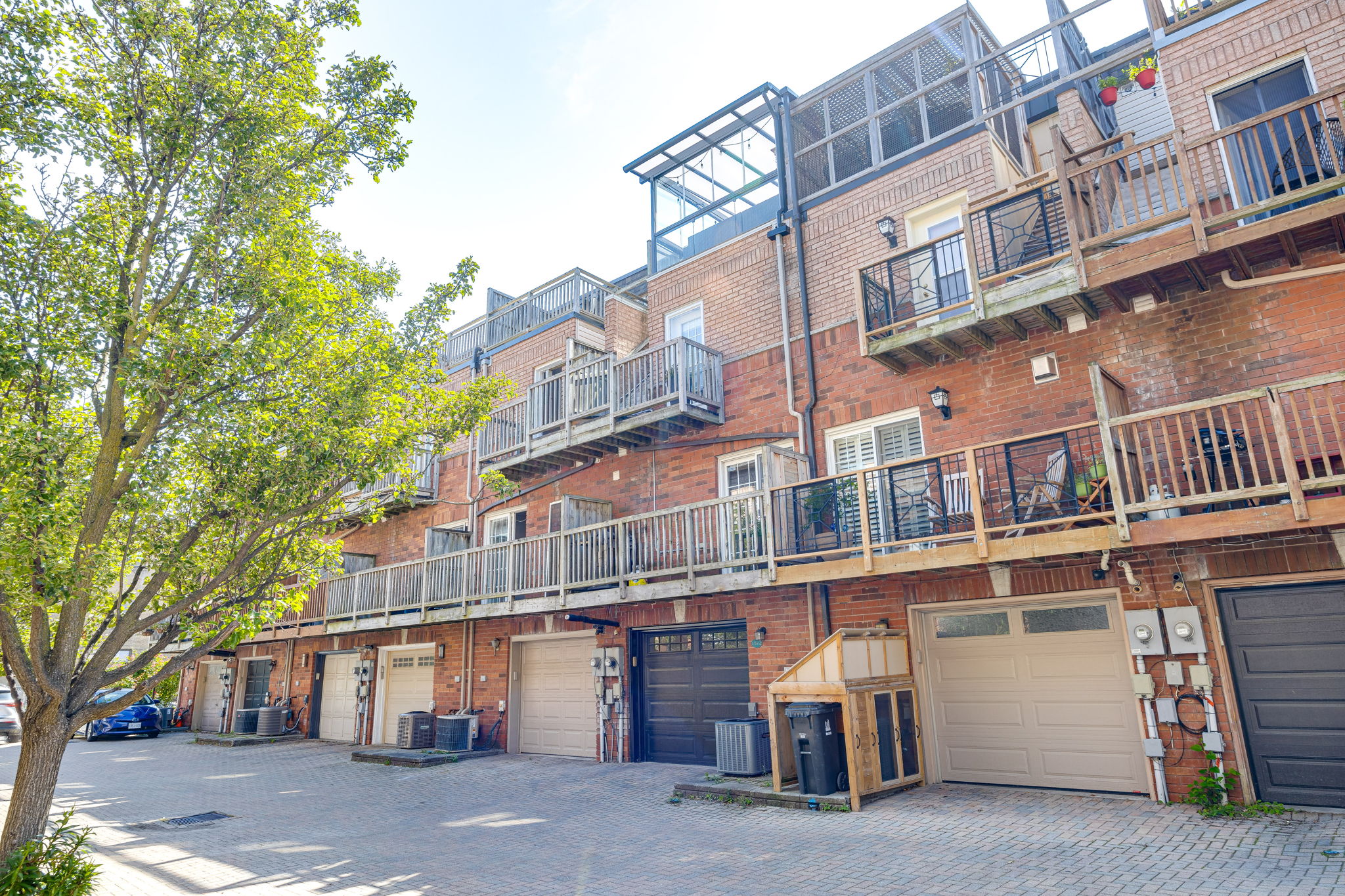 Toronto property showcase — delivered property photograph 84