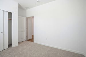 015_F8_1512 Roebling St