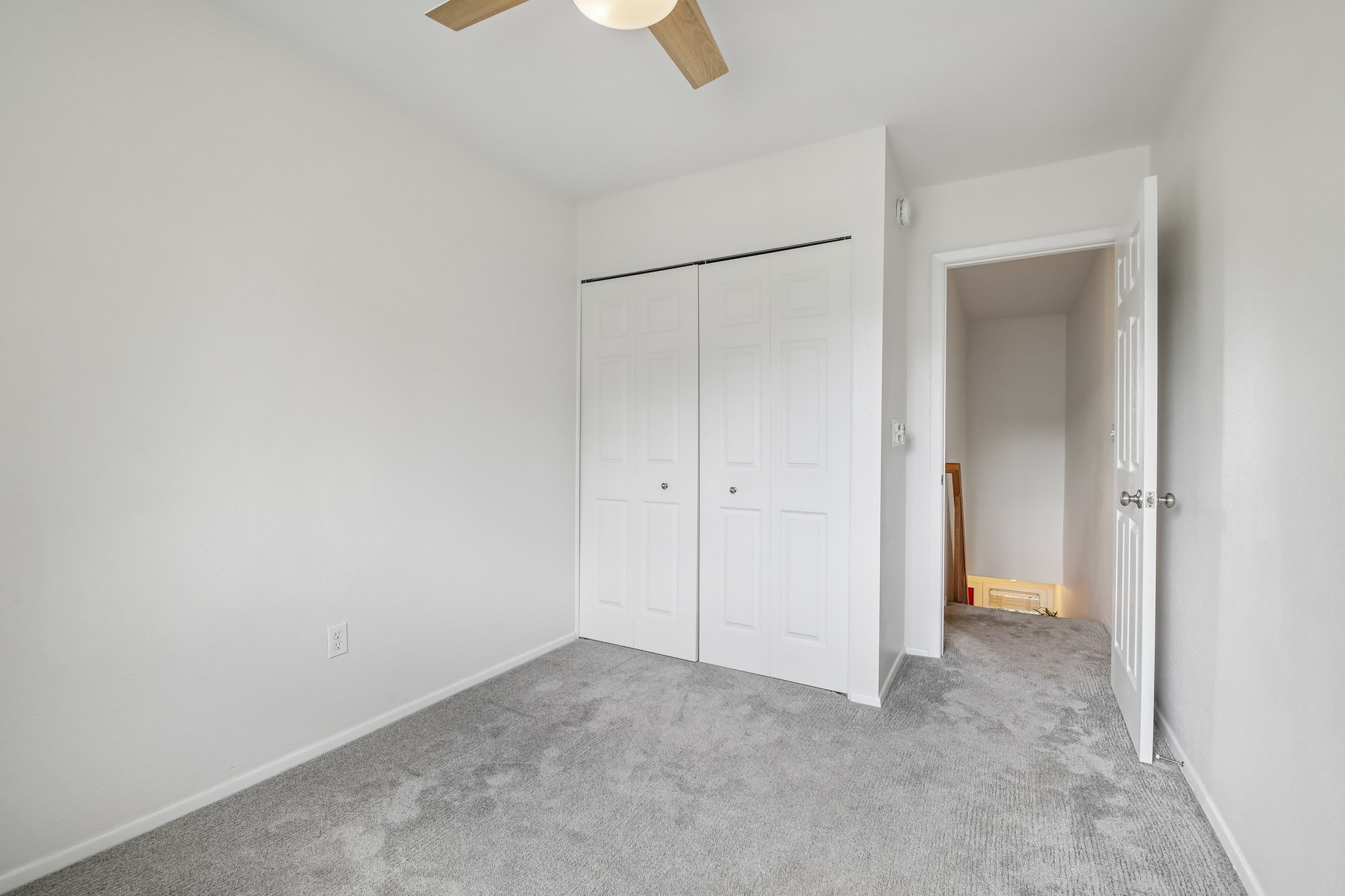 Seneca Cir-S2804-016.jpg