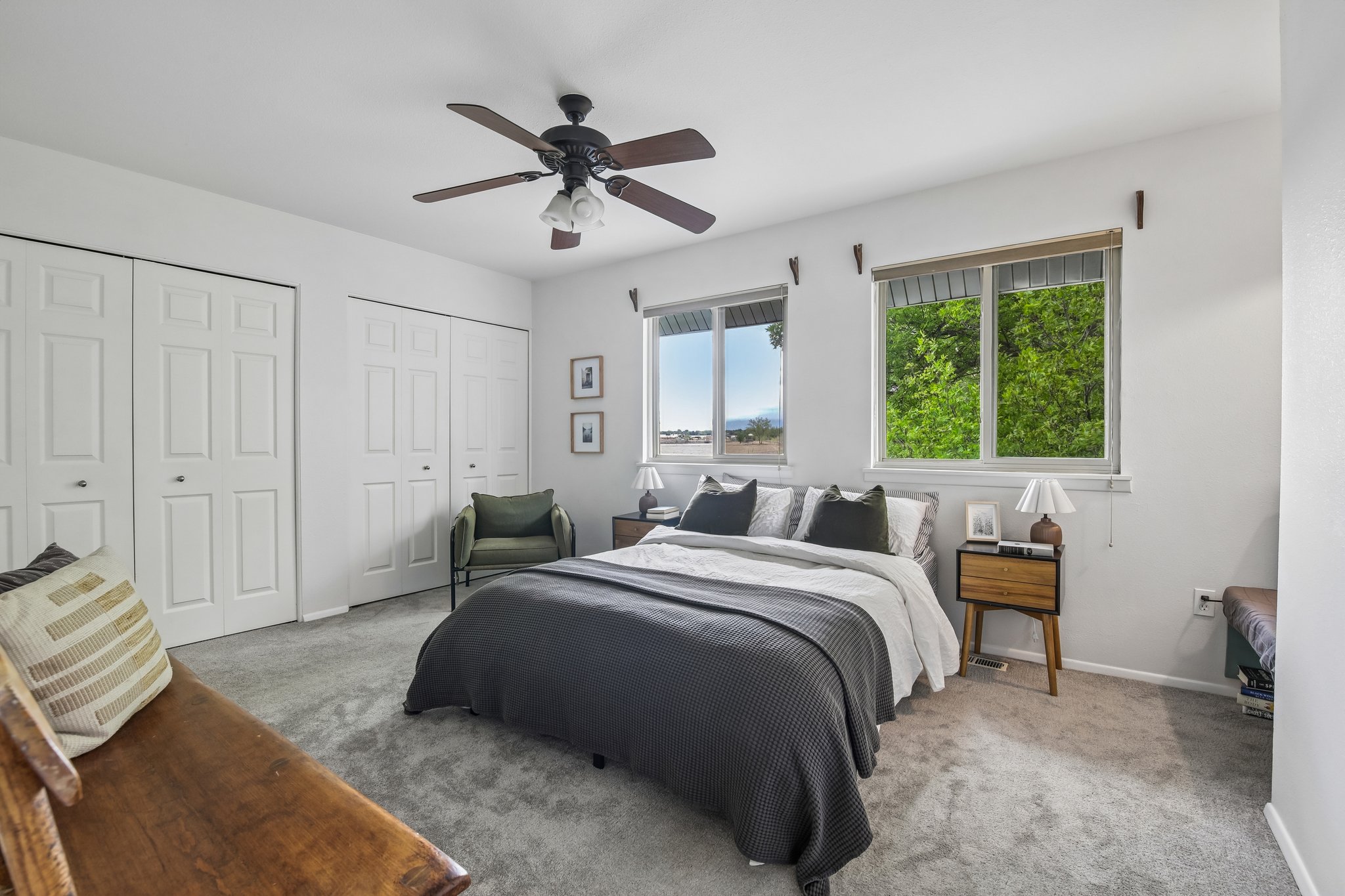 Seneca Cir-S2804-017.jpg