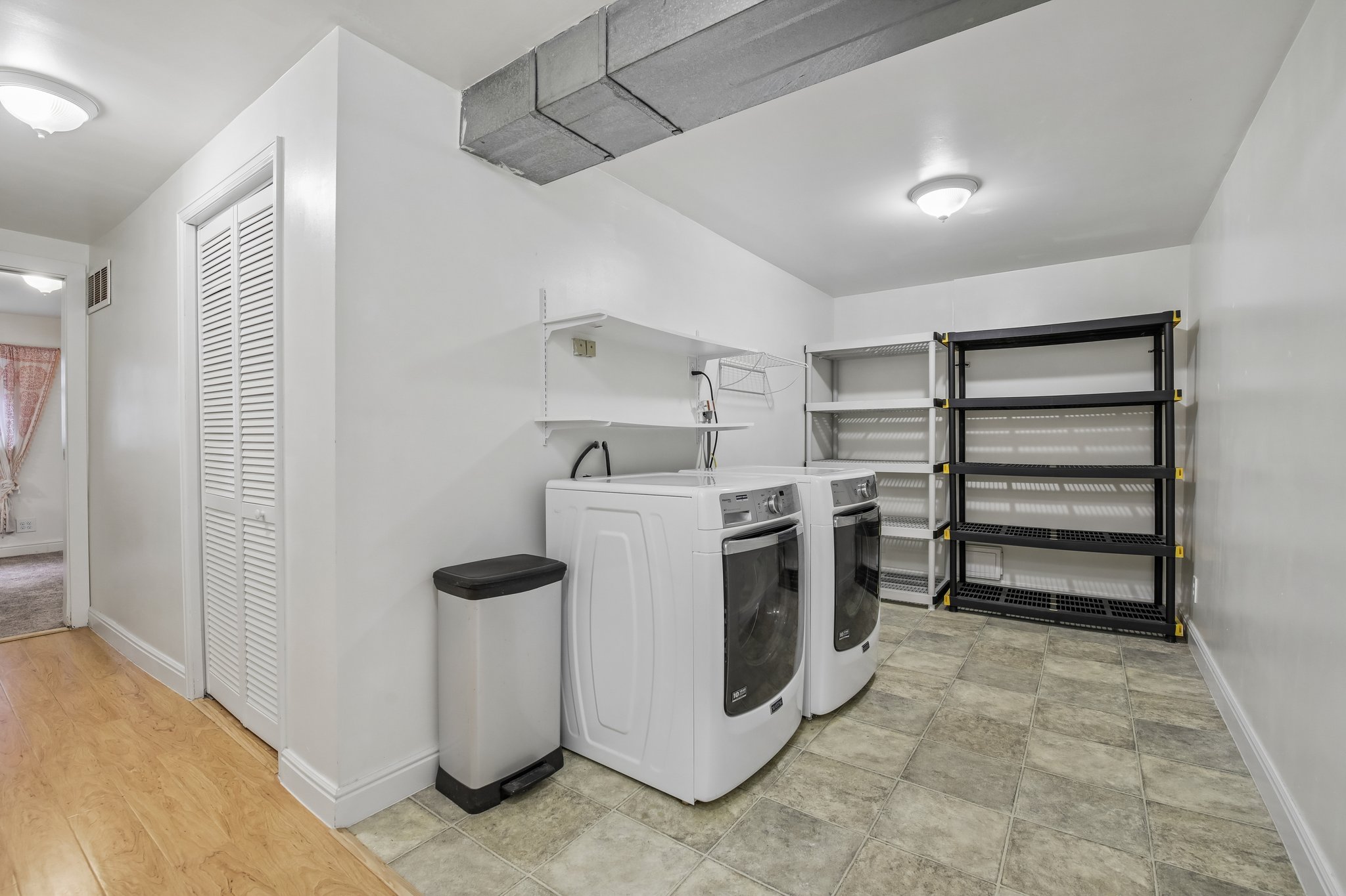 Seneca Cir-S2804-027.jpg