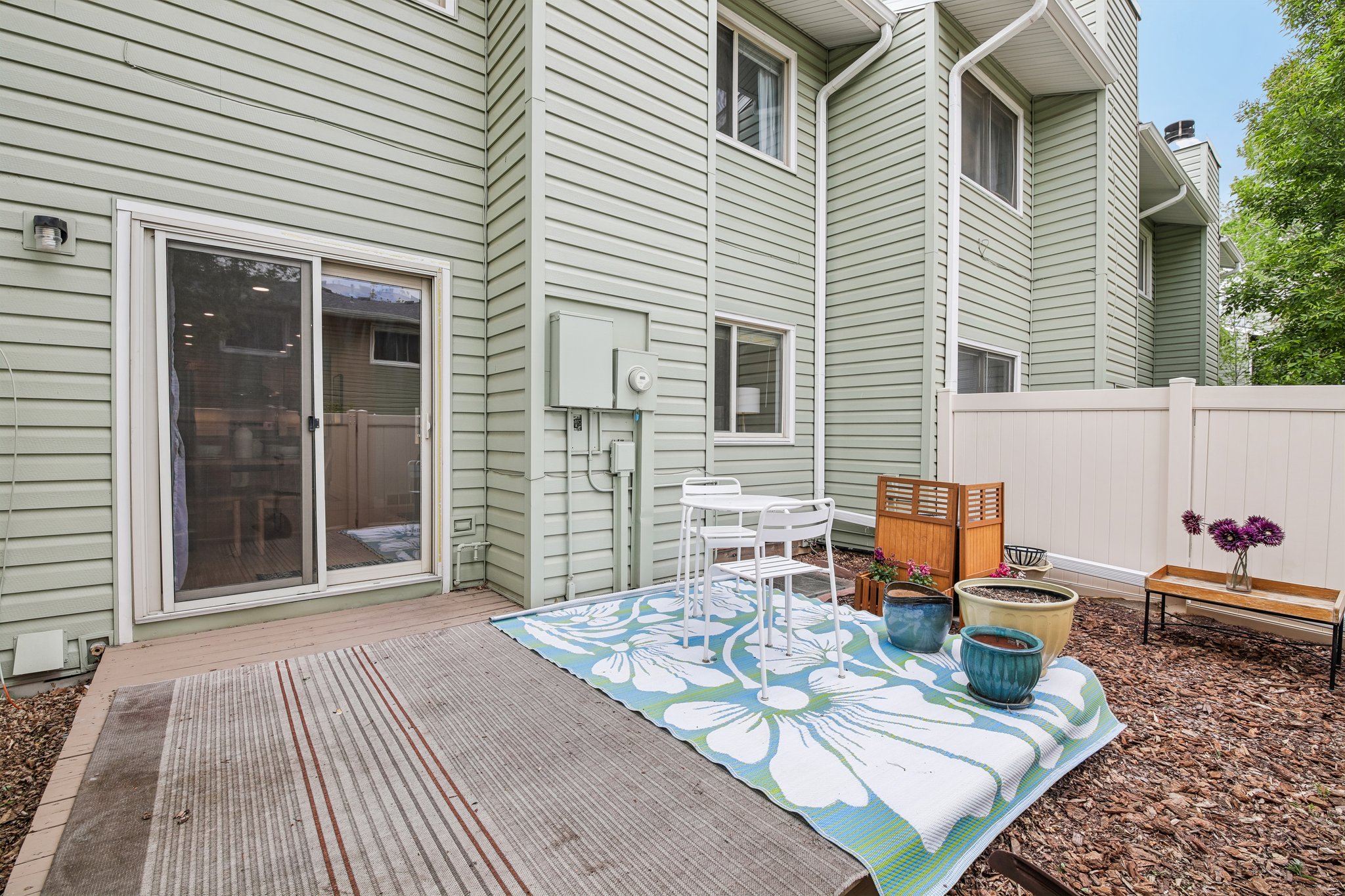 Seneca Cir-S2804-029.jpg