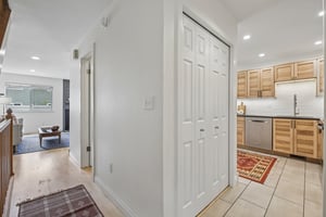 Seneca Cir-S2804-013.jpg