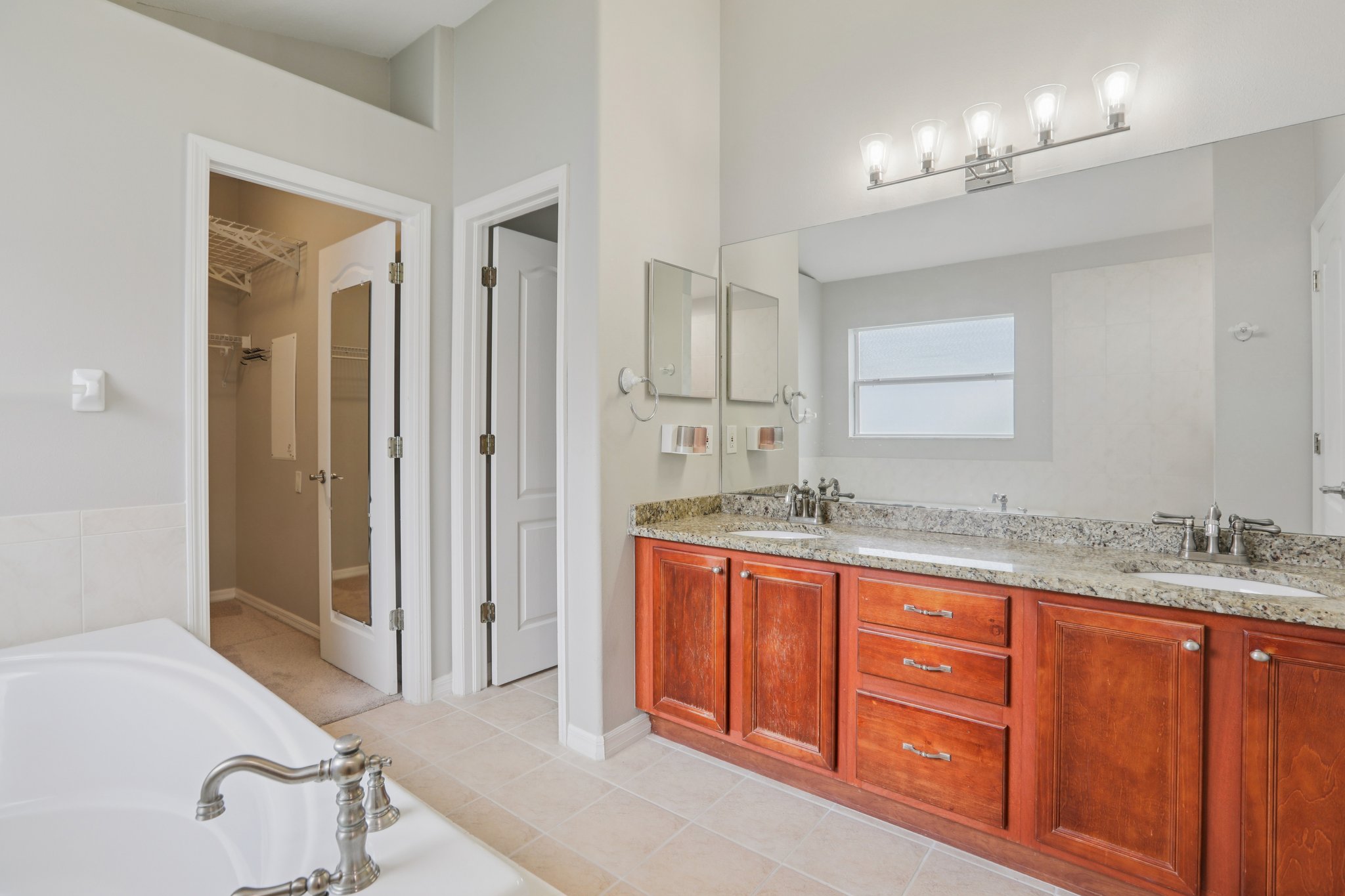 Shearcrest Dr-S1401-030.jpg