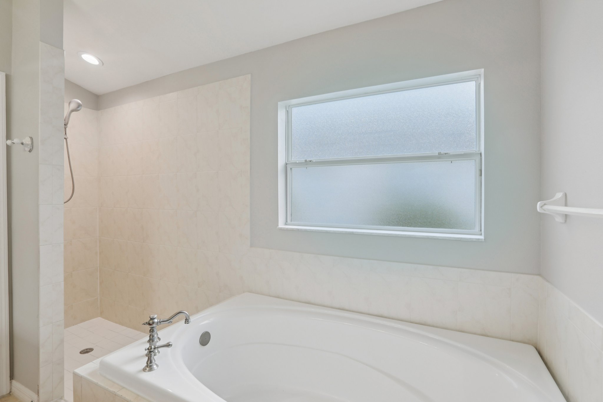 Shearcrest Dr-S1401-032.jpg