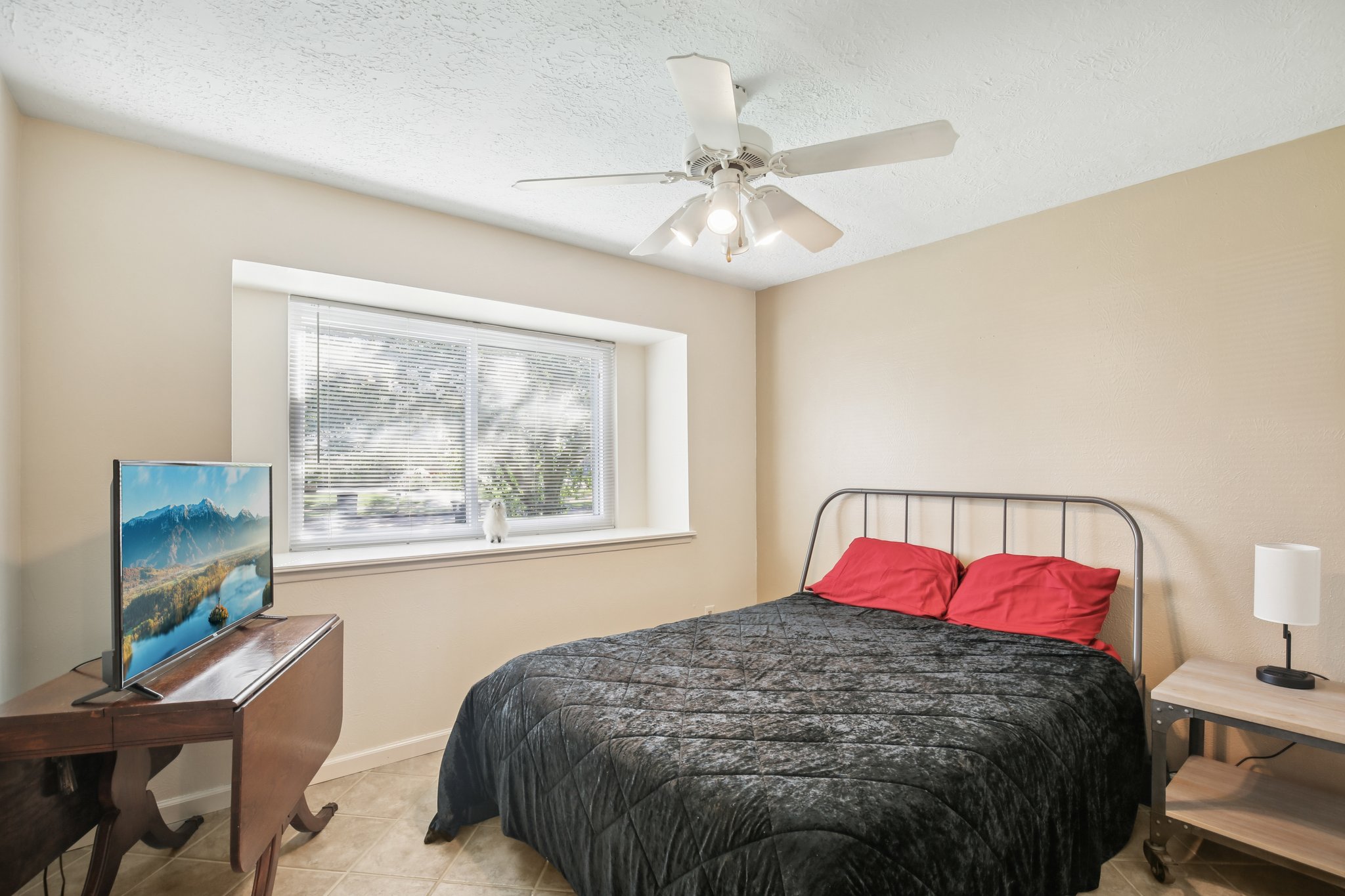 Silverman St-S2706-014.jpg