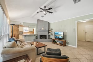Silverman St-S2706-006.jpg