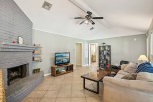 Silverman St-S2706-007.jpg