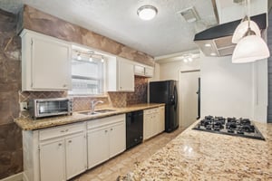 Silverman St-S2706-012.jpg