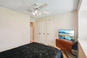 Silverman St-S2706-015.jpg
