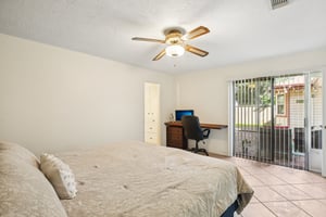 Silverman St-S2706-020.jpg