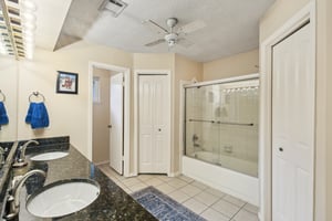 Silverman St-S2706-022.jpg