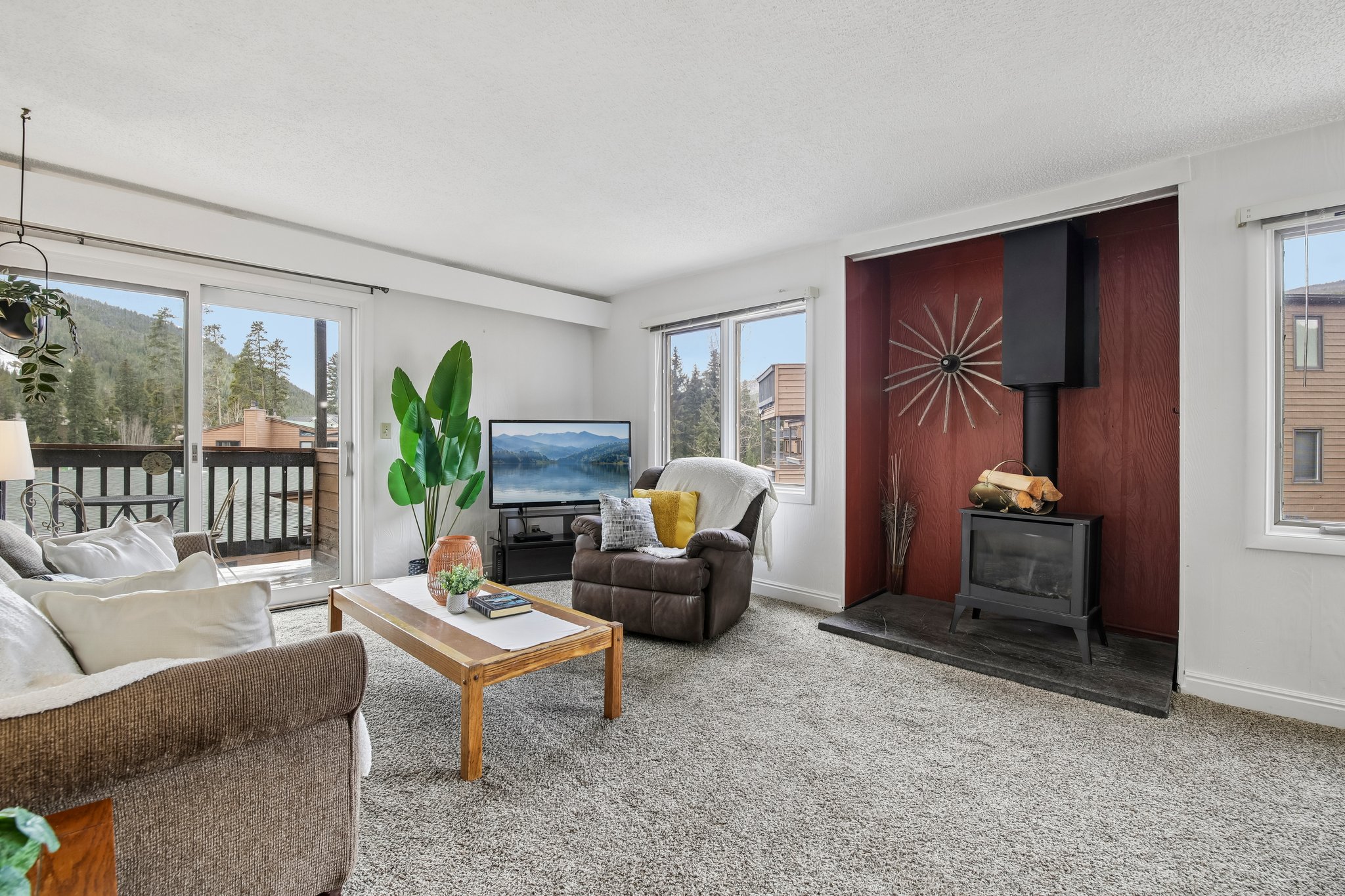 E Keystone Rd 20-S2904-006.jpg