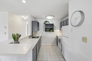 E Keystone Rd 20-S2904-014.jpg