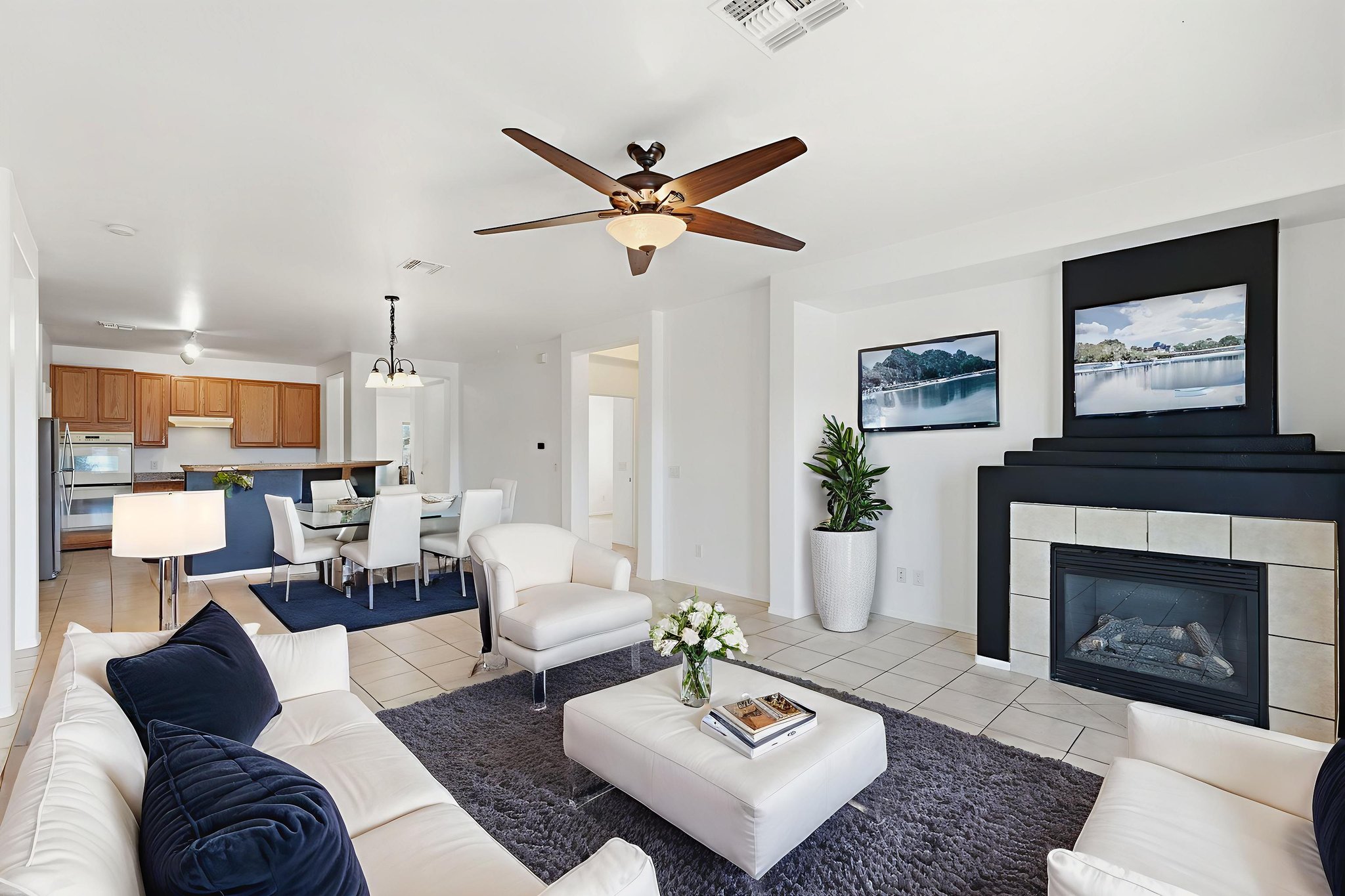 014_ListerPros virtually staged.jpeg