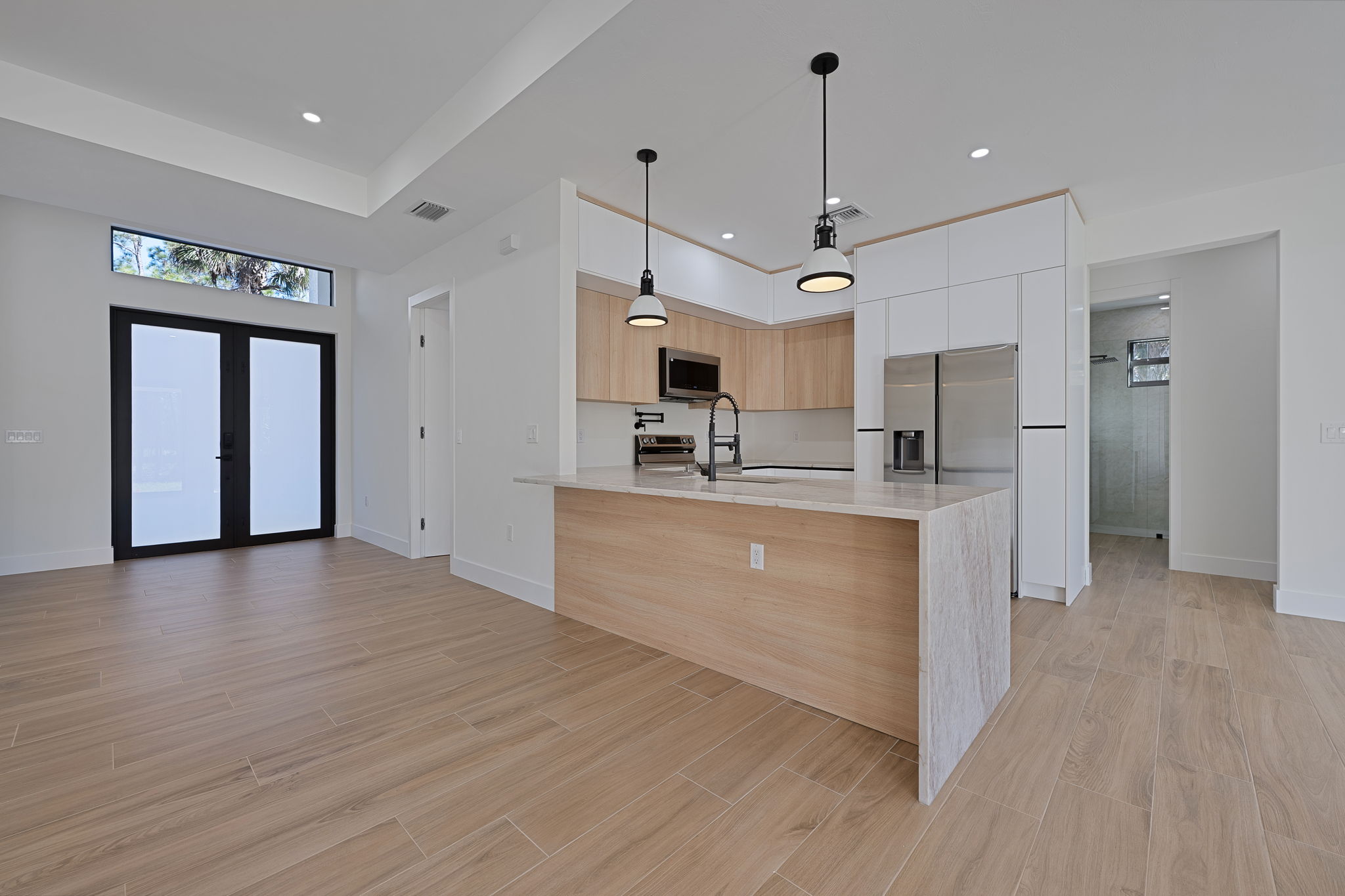 Breakfast Bar - Kitchen