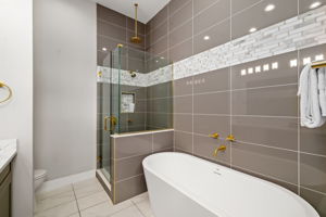  Photo 49