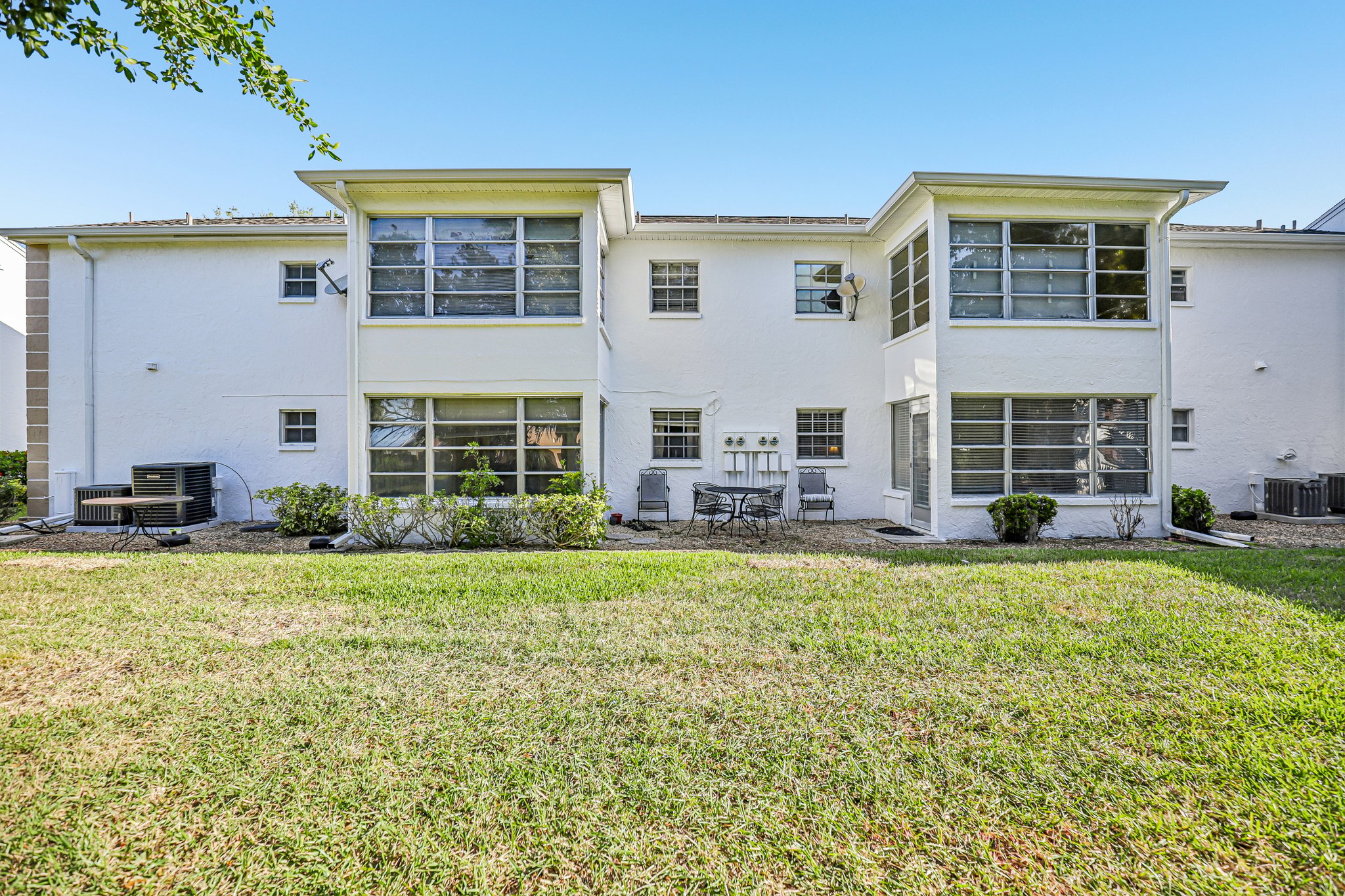 Edgewater Cir A-S2904-034.jpg