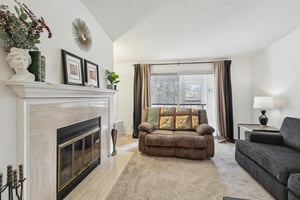 Golf View Rd Unit H-010.jpg