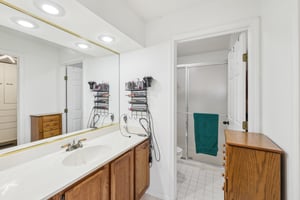 Golf View Rd Unit H-028.jpg