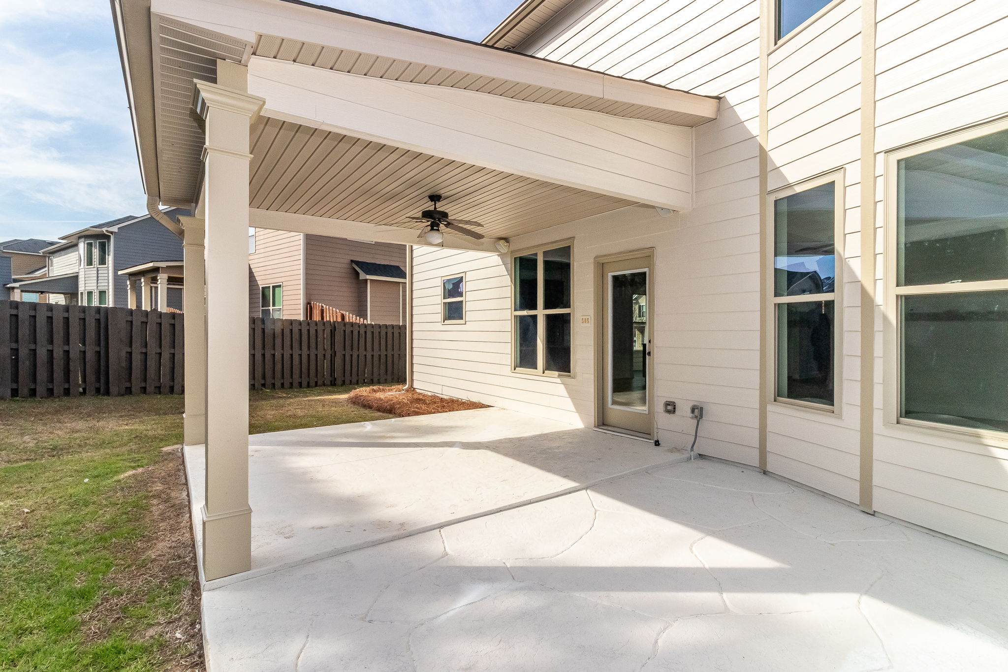 Covered Porch/Back Patio