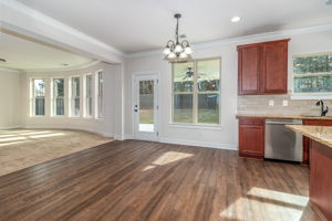 Breakfast Area/Living Room