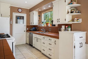 1514 S Oakhurst-10