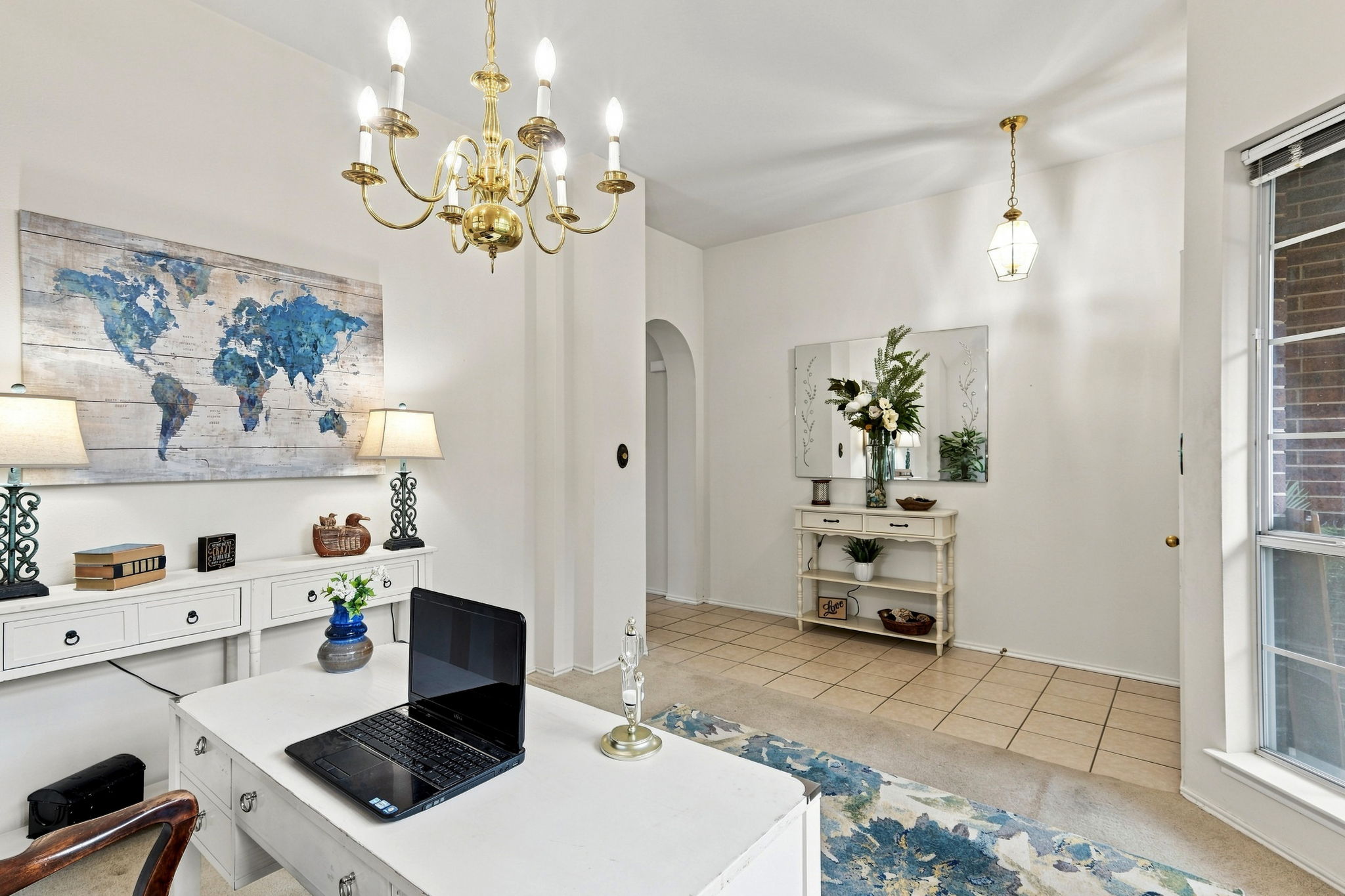 Dining/Foyer