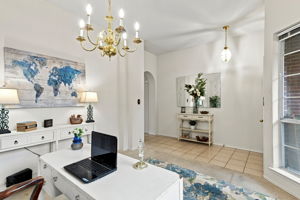 Dining/Foyer