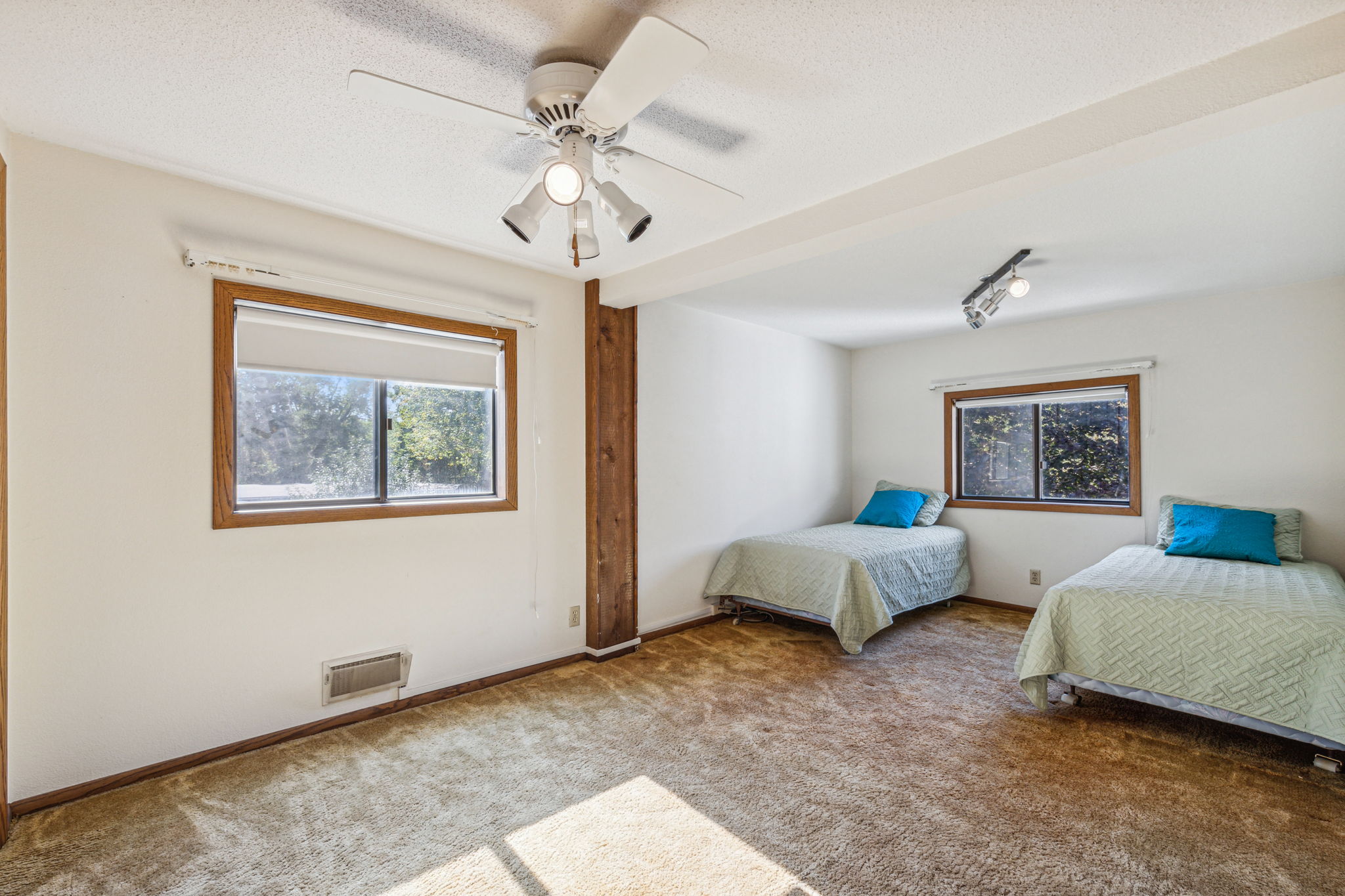 12_Interior
