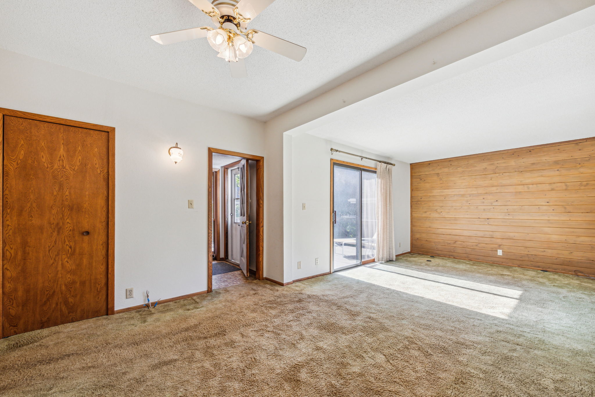 15_Interior