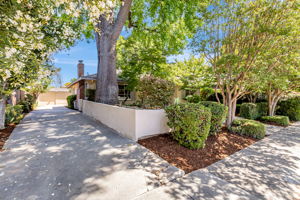 003_1515 De Anza Way 
