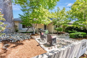 006_1515 De Anza Way 