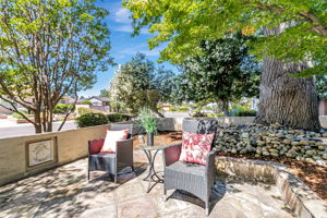008_1515 De Anza Way 