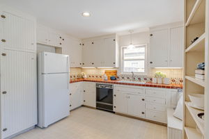 019_1515 De Anza Way 