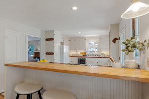 025_1515 De Anza Way 