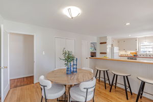 028_1515 De Anza Way 