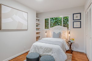 042_1515 De Anza Way 