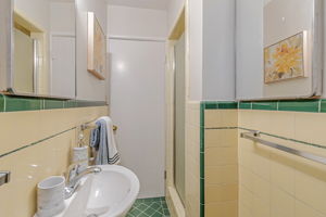 044_1515 De Anza Way 