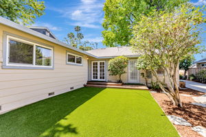 058_1515 De Anza Way 