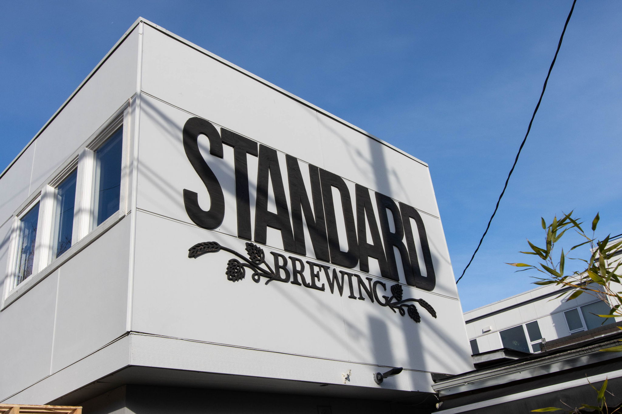 STANDARD BREWING (Beer, Cocktails, and food.)