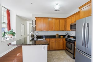 Lafayette Ave-S2003-017.jpg