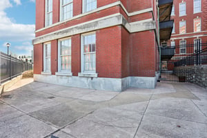 Lafayette Ave-S2003-031.jpg