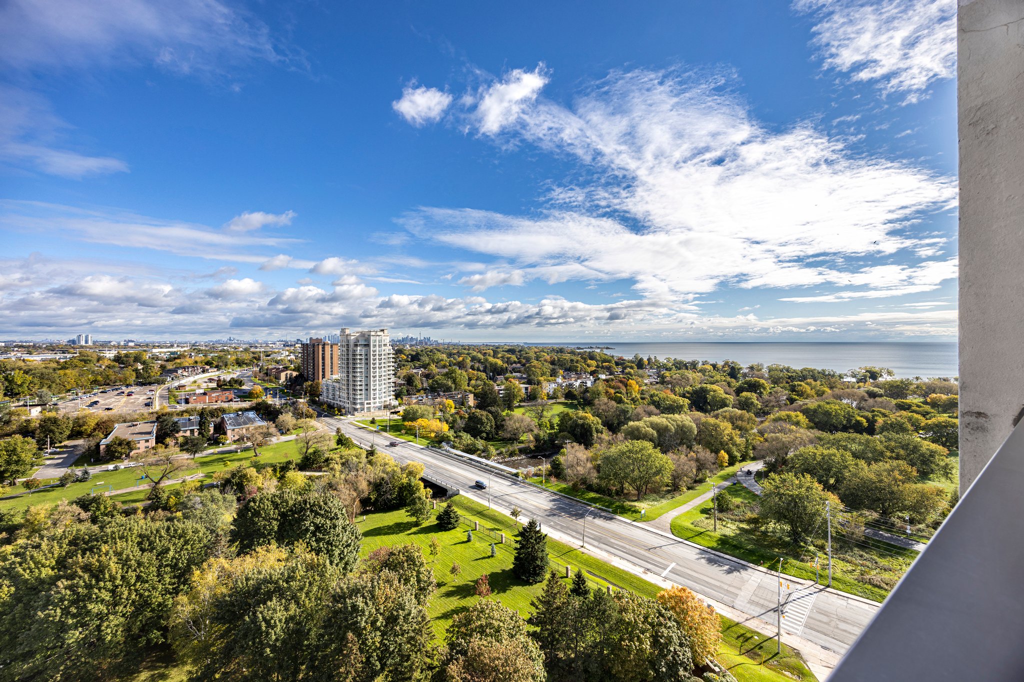 Mississauga property showcase — delivered property photograph 25