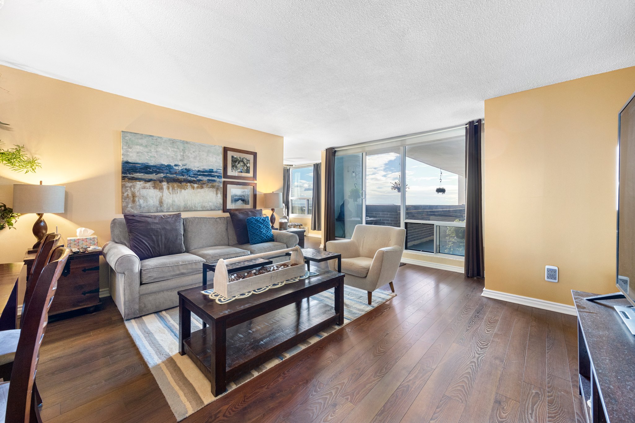 Mississauga property showcase — delivered property photograph 4