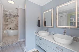 Primary bath