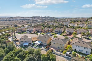 Taber Dr-054.jpg