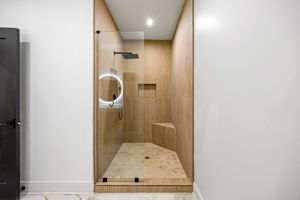  Photo 47