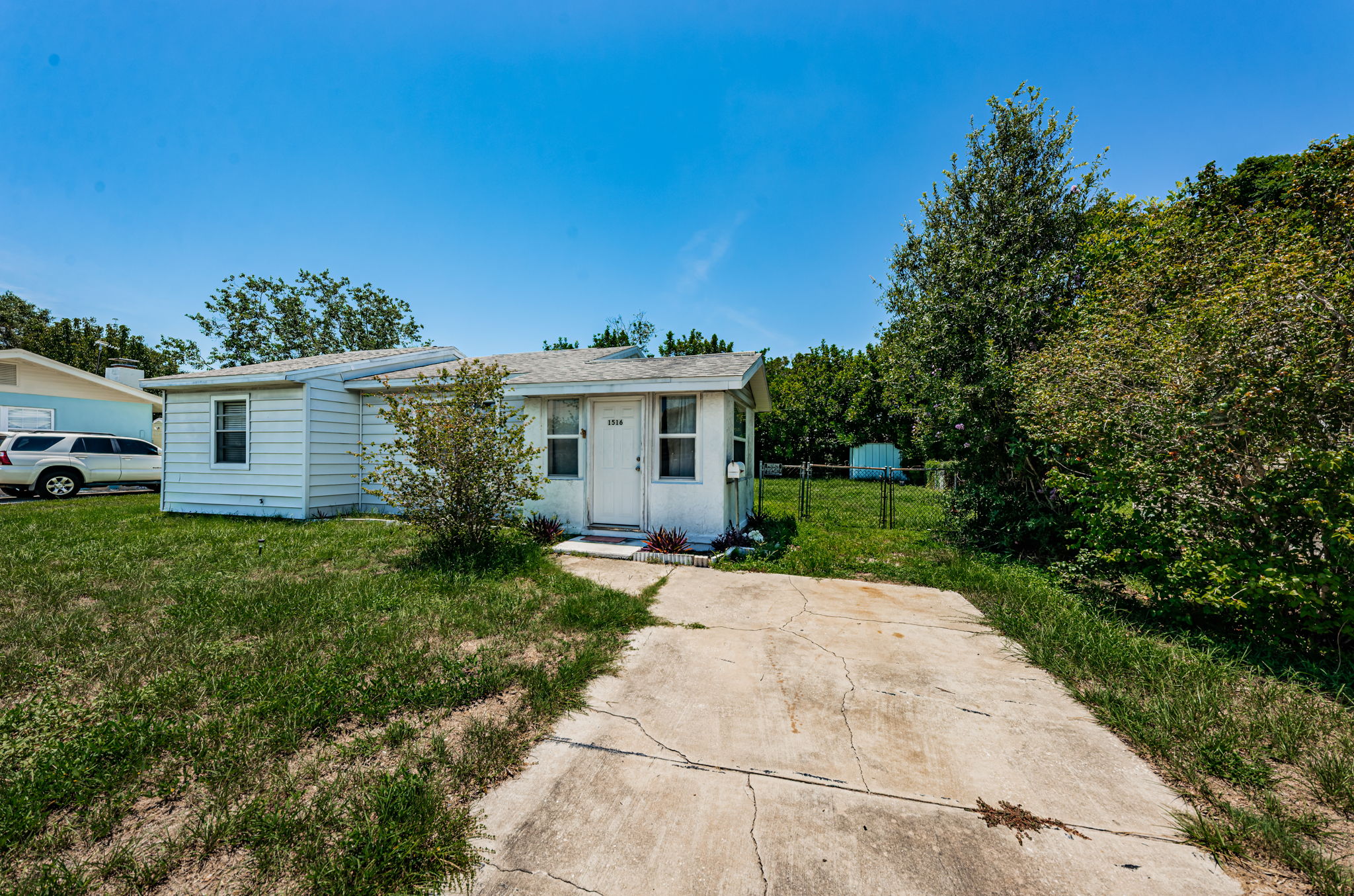 Front Exterior3