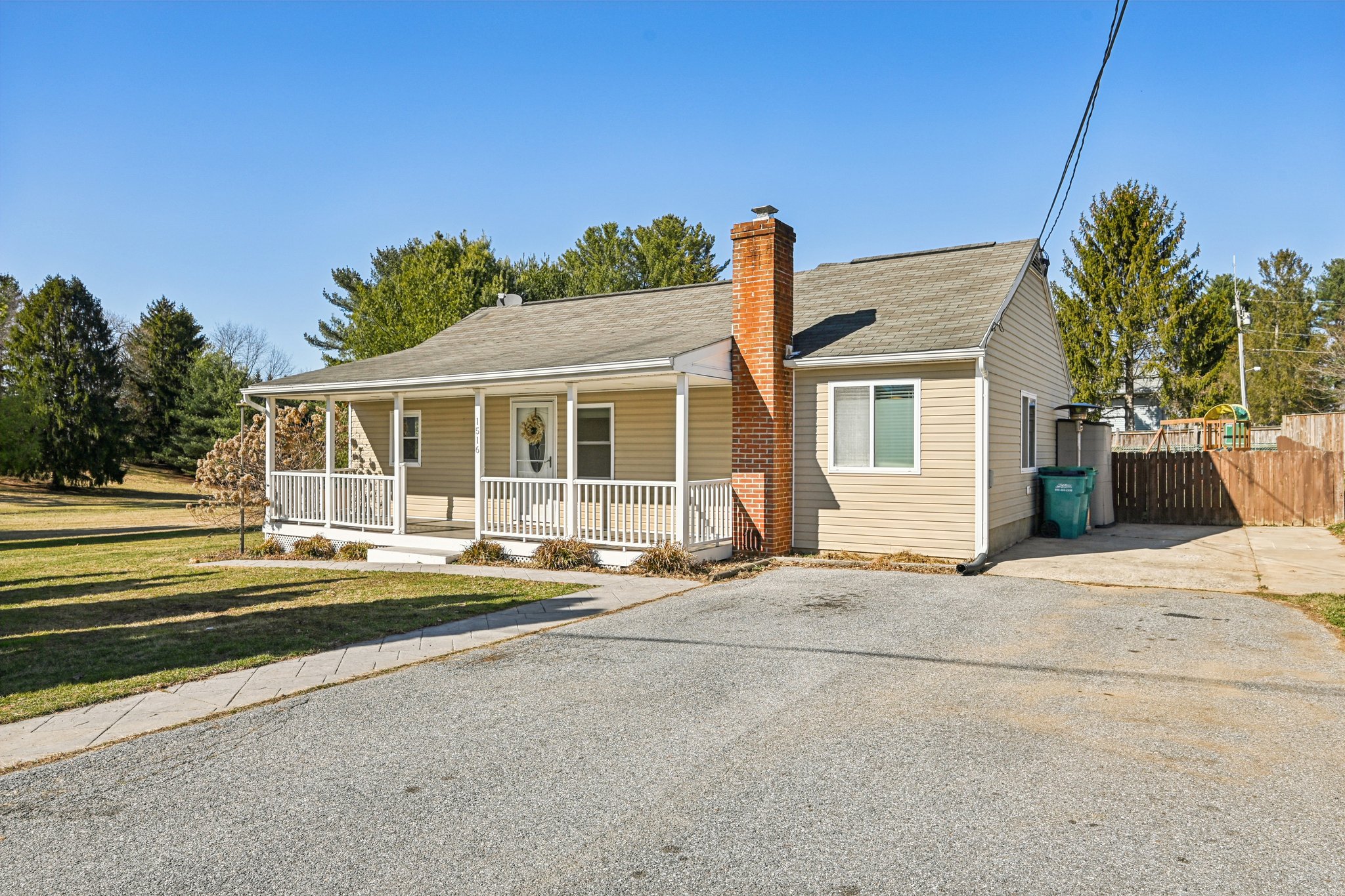 Cherry Ave-S1003-003.jpg